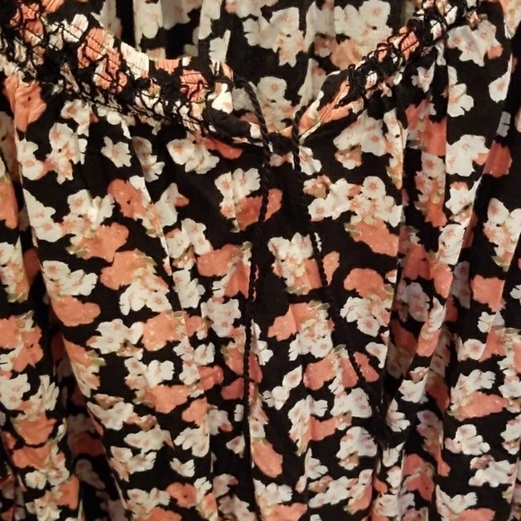 Faded Glory Brand 4X Boho Chic Pink Floral Blouse! - Picture 4 of 6